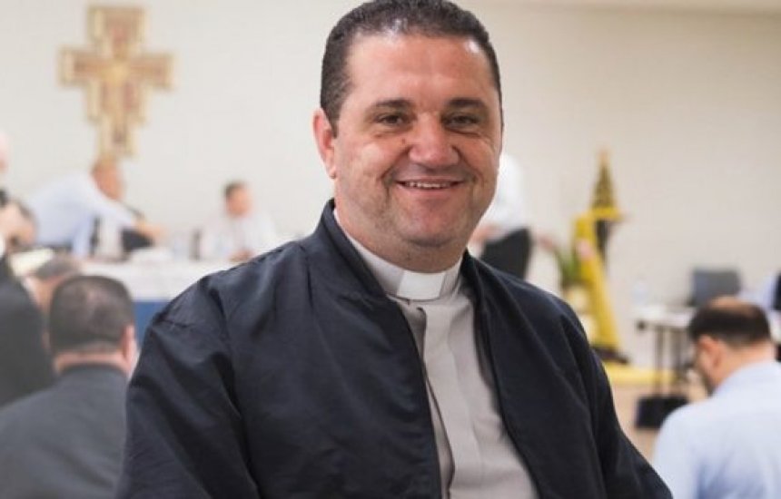 [Monsenhor Dirceu Medeiros se prepara para assumir Diocese de Camaçari em 2022]